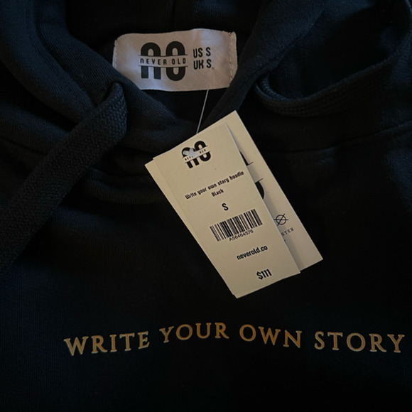 Never Old "Write Your Own Story" Hoodie Sweatshirt Black, NWT-Small - Picture 3 of 7
